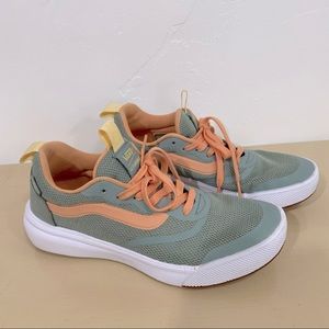 Van’s UltraRange Rapidweld Shoes Coral and Mint